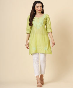 Thread Embroidery Work  Kurti