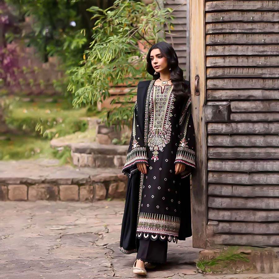 Black Lawn Cotton Casual Wear Salwar Kameez