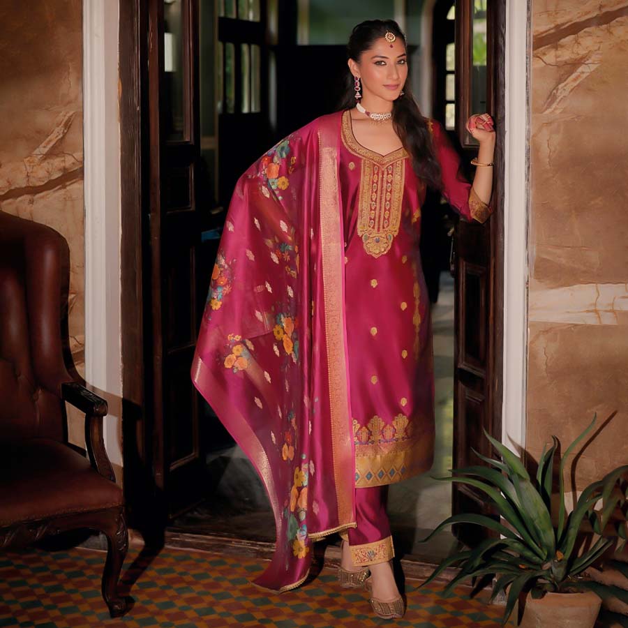 Red  Organza Jacquard Casual Wear Salwar Kameez