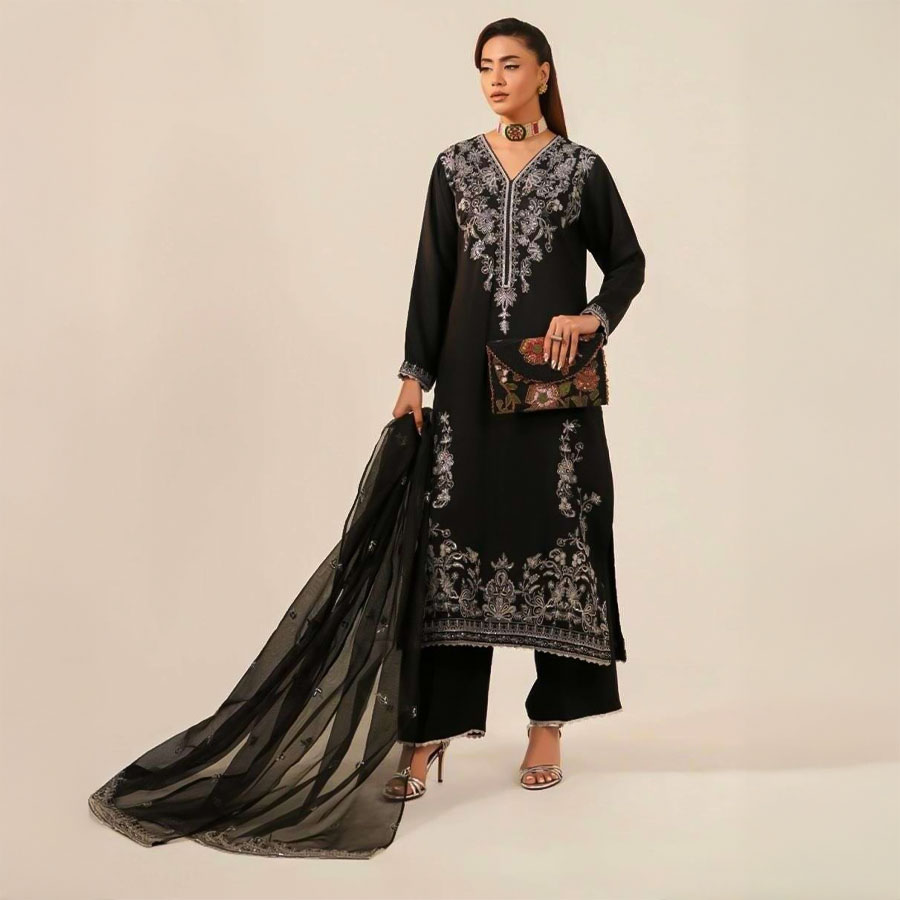 Black  Lawn Casual Wear Salwar Kameez