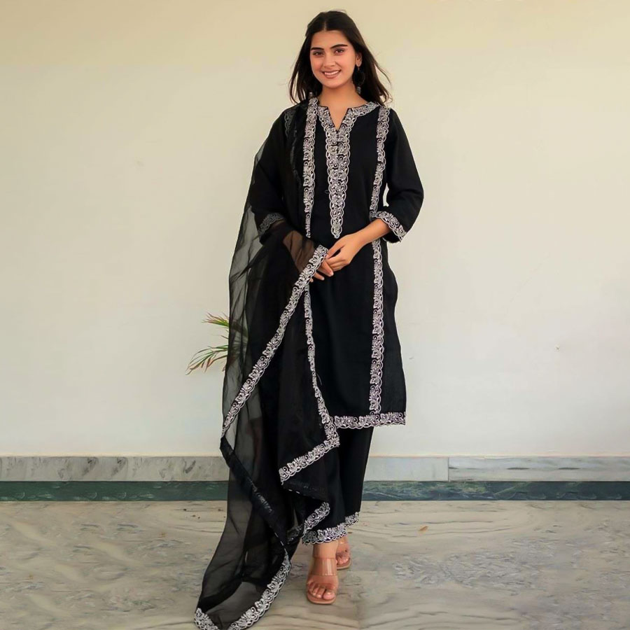Black  Lawn Casual Wear Salwar Kameez