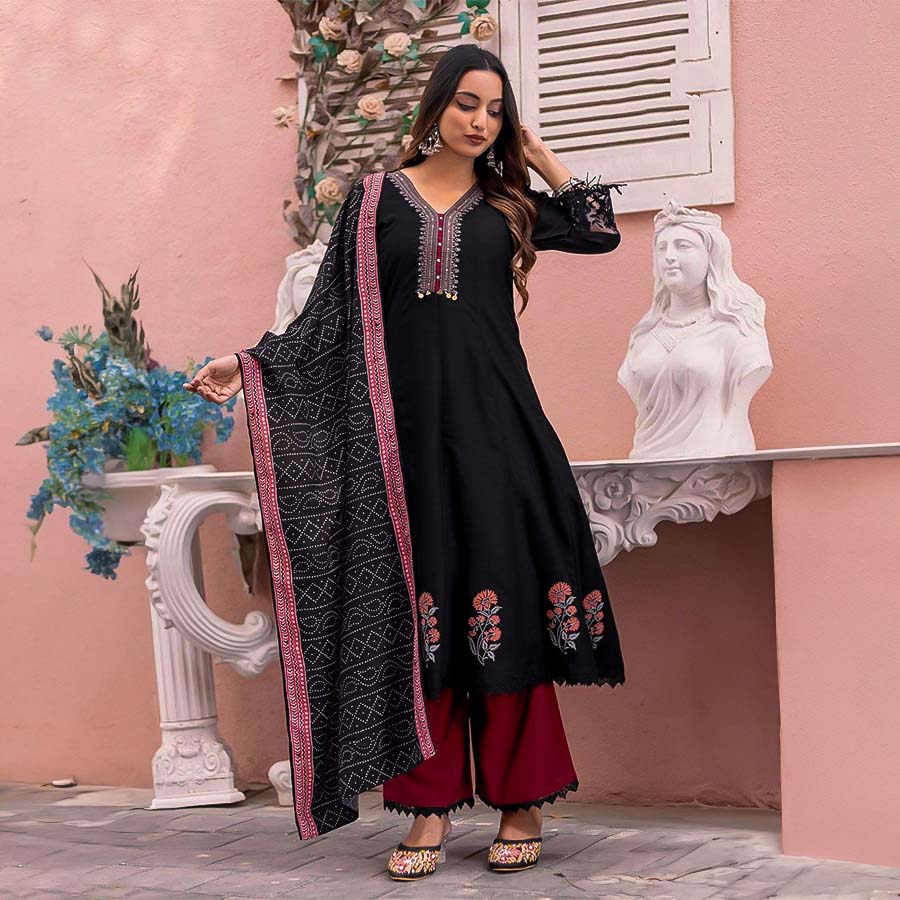 Black Vichitra Casual Wear Kurti