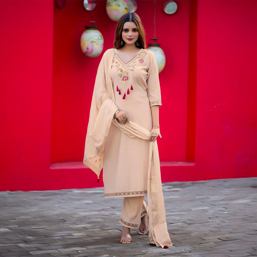 White Viscose Casual Wear Salwar Kameez