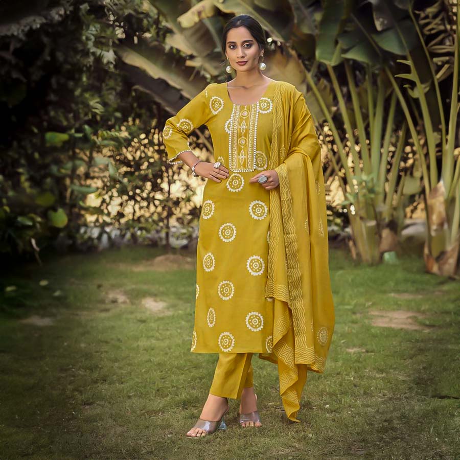 Yellow  Cotton Casual Wear Salwar Kameez