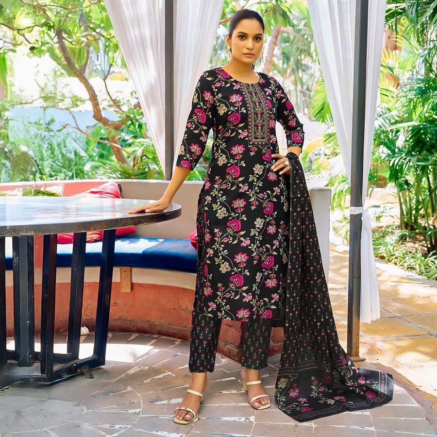 Black  Cotton Casual Wear Salwar Kameez