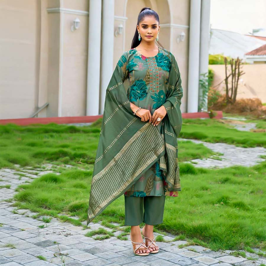 Green Vertican  Casual Wear Salwar Kameez