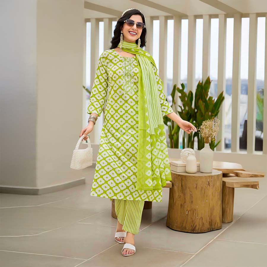 Green  Cotton Casual Wear Salwar Kameez