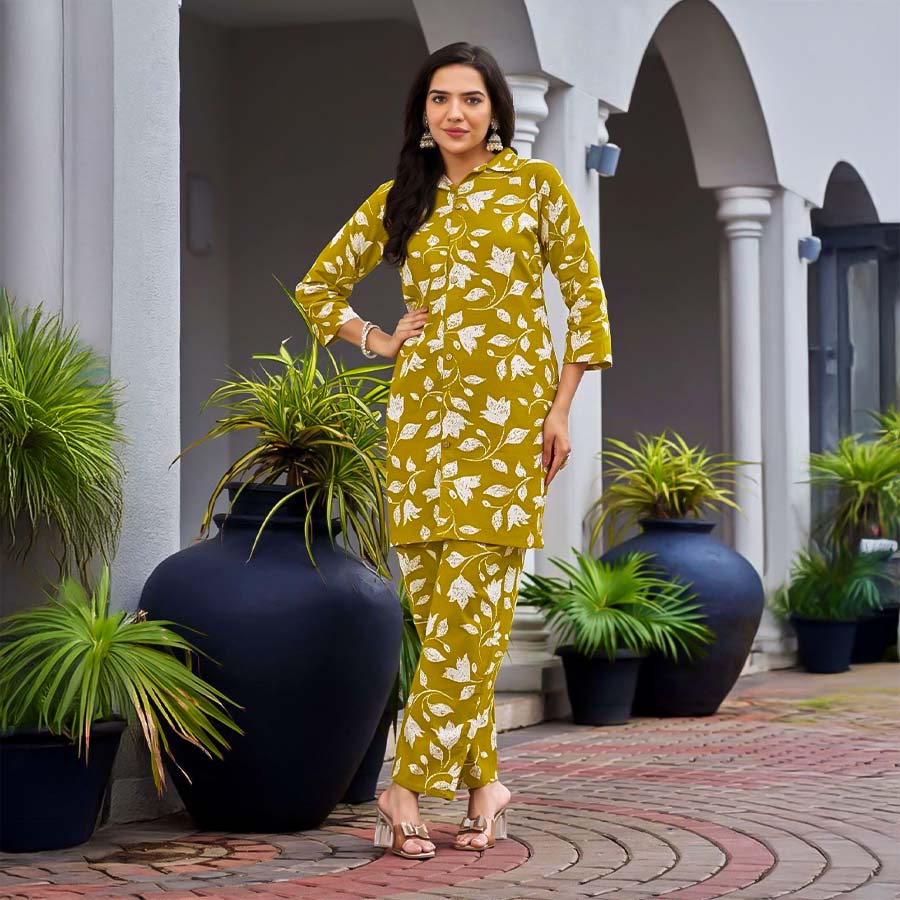 Green  Cotton Flex Printed Kurti