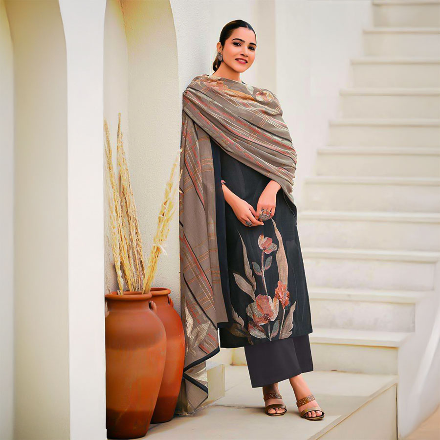 Black Lawn Cotton Casual Wear Salwar Kameez