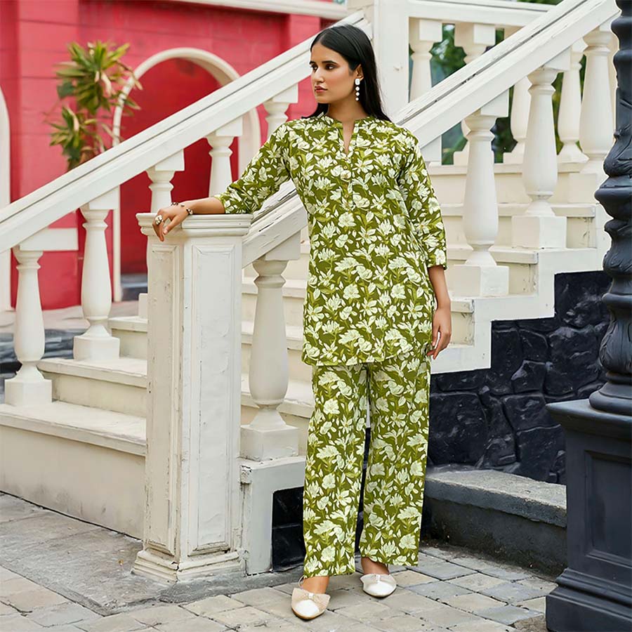 Green  Cotton Casual Wear Salwar Kameez
