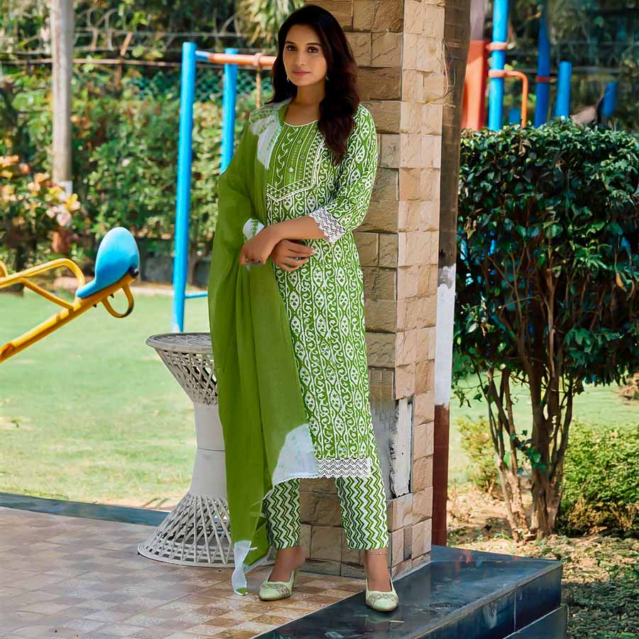 Green  Cotton Casual Wear Salwar Kameez