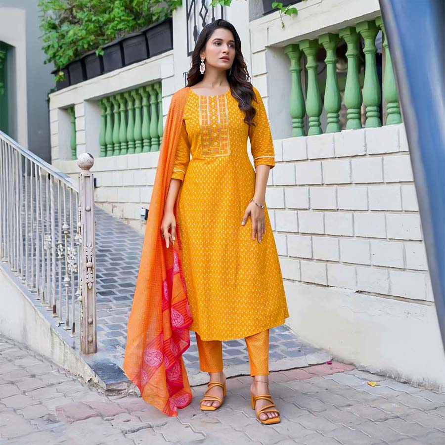 Yellow  Cotton Casual Wear Salwar Kameez