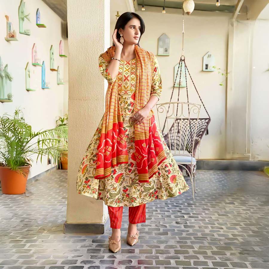 Yellow  Cotton Casual Wear Salwar Kameez