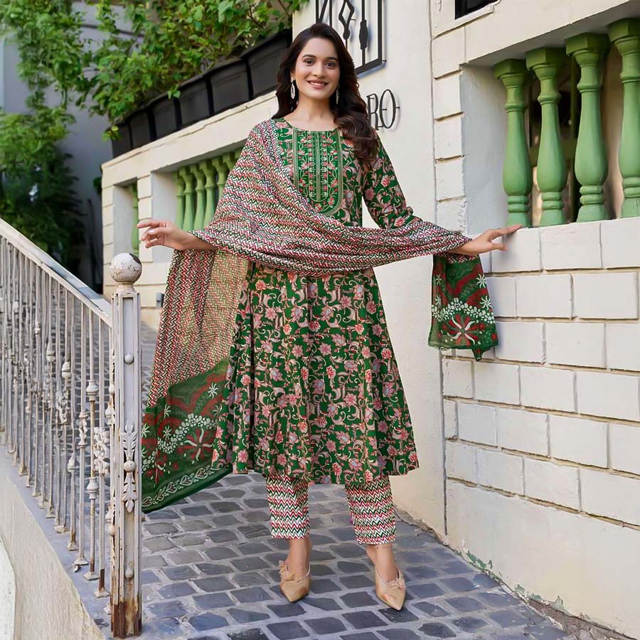Green  Cotton Casual Wear Salwar Kameez