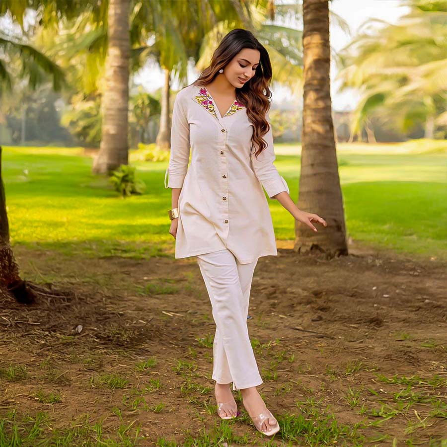 White  Cotton Flex Casual Wear Kurti
