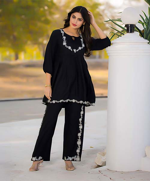 Black  Rayon Casual Wear Kurti in jacksonville