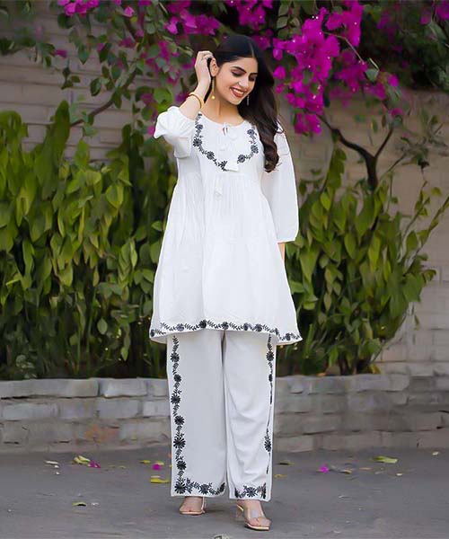 White  Rayon Casual Wear Kurti in jacksonville