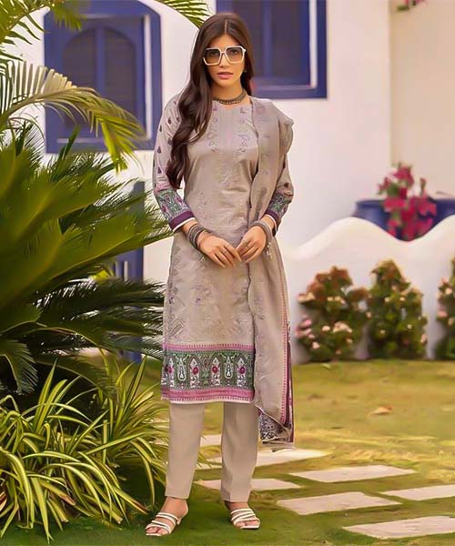 Grey  Lawn Cotton Casual Wear Salwar Kameez in san jose