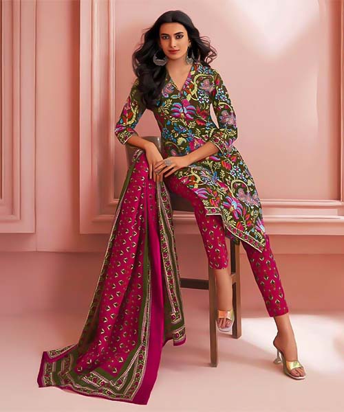 Green  Cotton Printed Salwar Kameez in cardiff