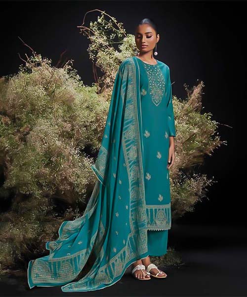 Green  Cotton Party Wear Salwar Kameez in peterborough