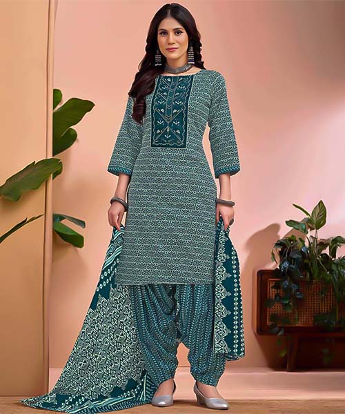 Green  Cambric Cotton Casual Wear Salwar Kameez in northampton