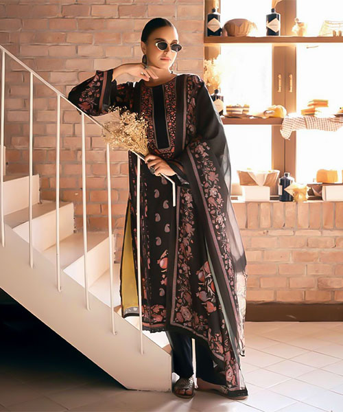 Black  Lawn  Casual Wear Salwar Kameez in oxford