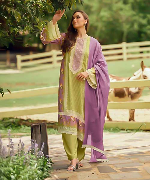 Green  Lawn Cotton Casual Wear Salwar Kameez in northampton