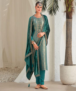 Luxury Partywear Suit in Pure Viscose Velvet