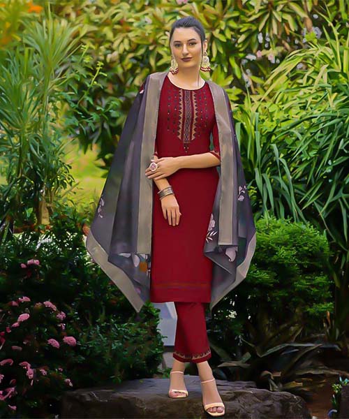 Red Viscose  Casual Wear Salwar Kameez in peterborough