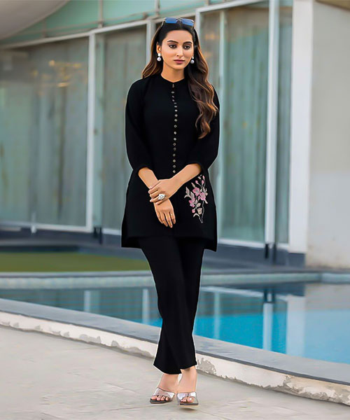 Black Viscose Crepe Casual Wear Kurti