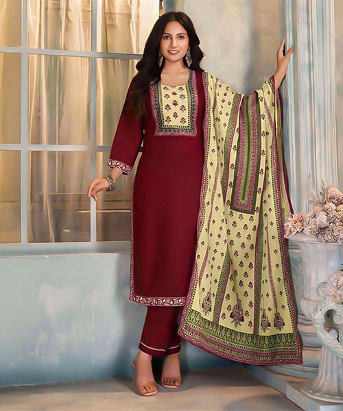 Red  Rayon Casual Wear Salwar Kameez in southend on sea