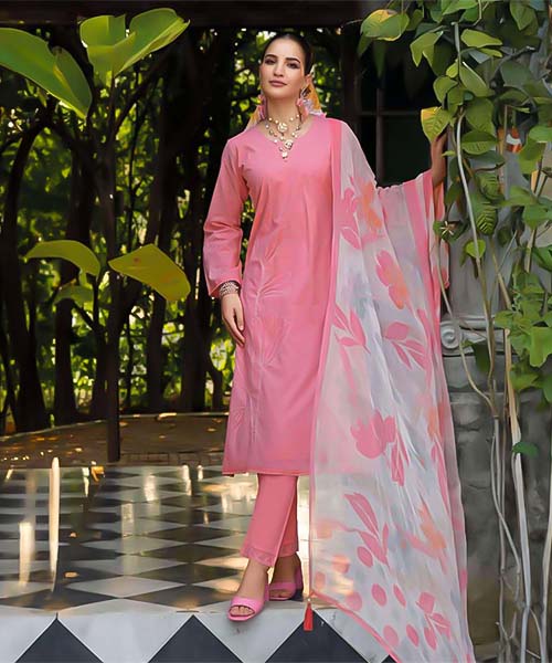 Pink Lawn Cotton Casual Wear Salwar Kameez in peterborough
