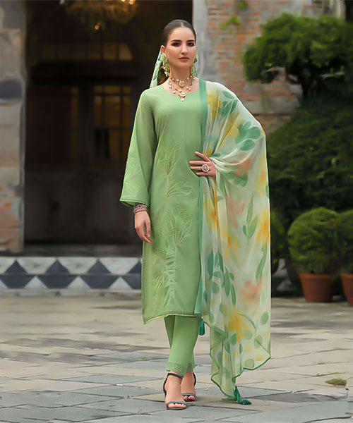 Green  Lawn Cotton Casual Wear Salwar Kameez in peterborough