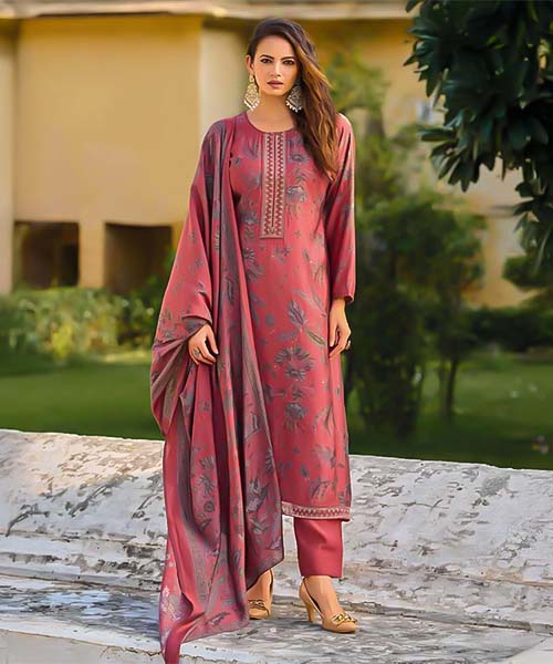 Red  Cambric Casual Wear Salwar Kameez in denver