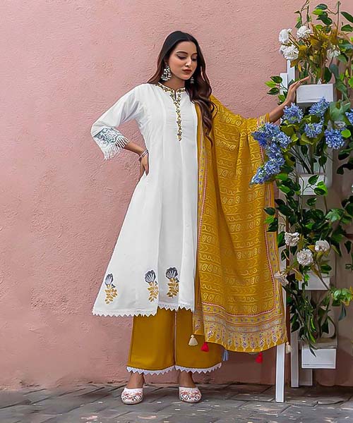 White Vichitra Casual Wear Kurti