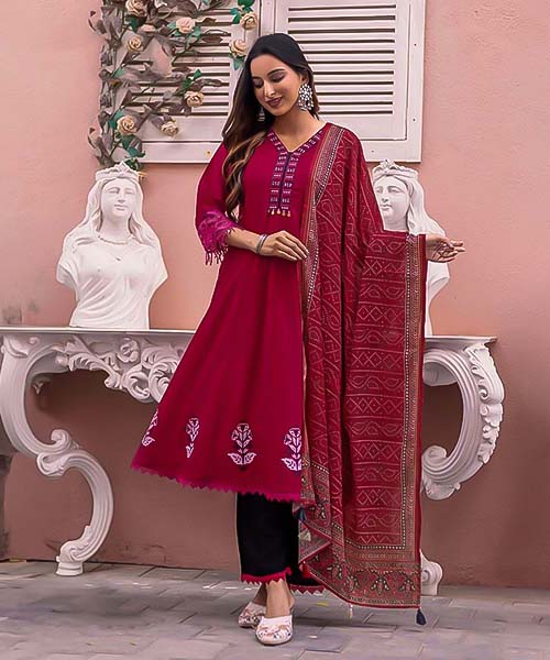 Red Vichitra Casual Wear Kurti