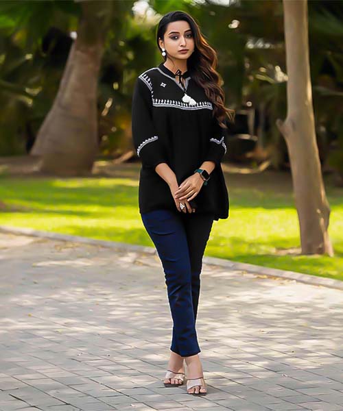 Black Rayon Casual Wear Kurti in delhi