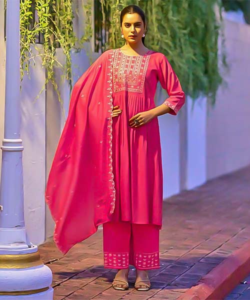 Red  Viscose  Casual Wear Salwar Kameez in delhi