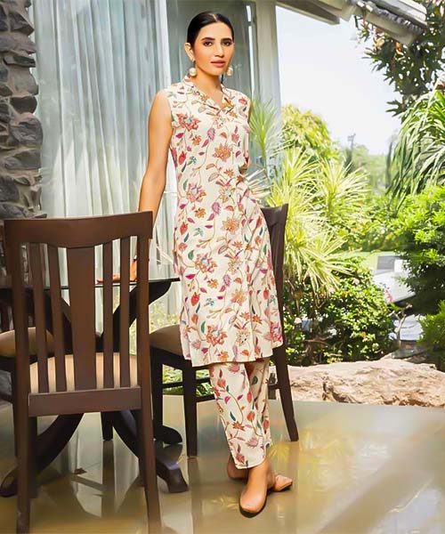 White  Rayon Printed Kurti in ipswich