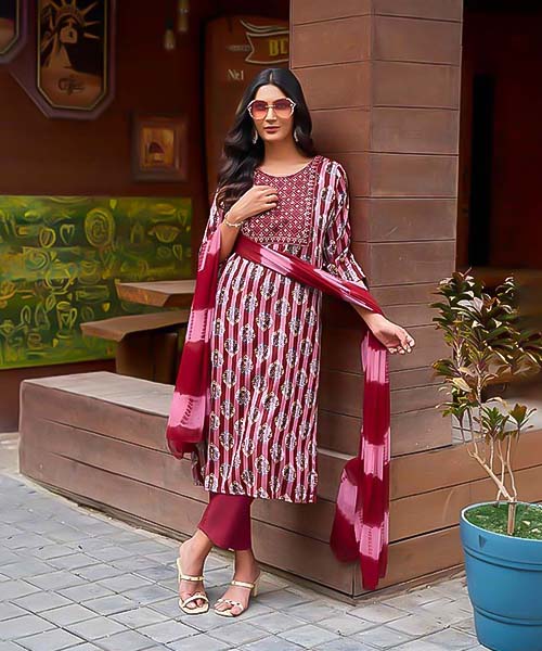 Magenta  Rayon Printed Salwar Kameez