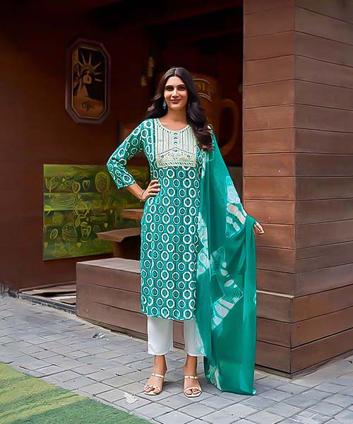 Cyan Rayon Printed Salwar Kameez