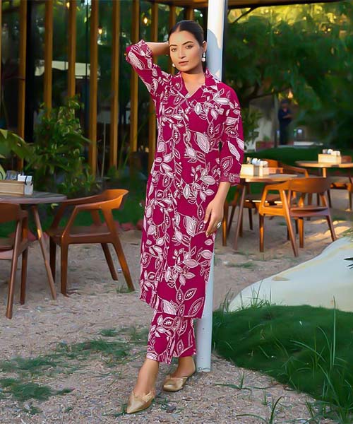 Magenta Vertican Dobby Printed Kurti