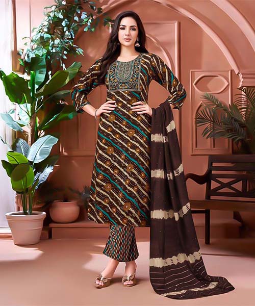 Green  Rayon Casual Wear Salwar Kameez in middlesbrough