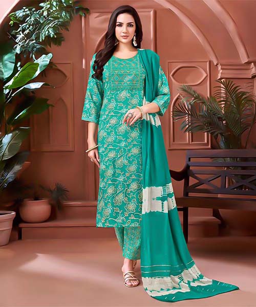 Green  Rayon Casual Wear Salwar Kameez in middlesbrough