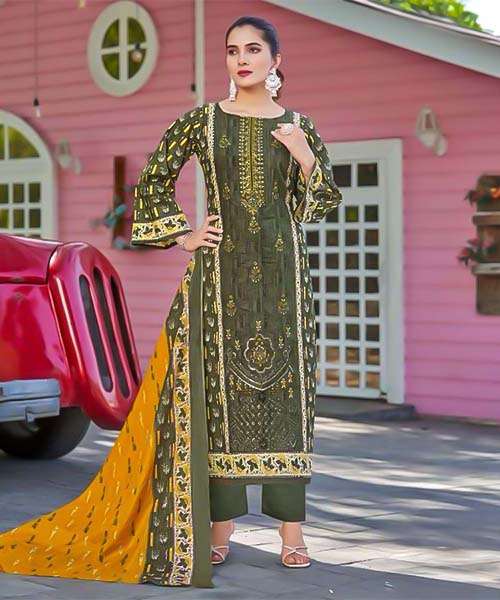 Green  Lawn Casual Wear Salwar Kameez in peterborough