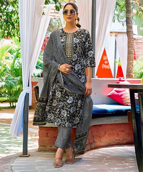 Black  Cotton Casual Wear Salwar Kameez in canada