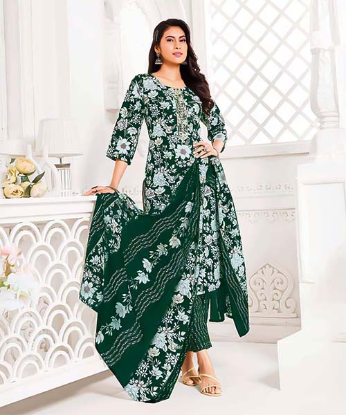 Green  Cotton Casual Wear Salwar Kameez in ipswich