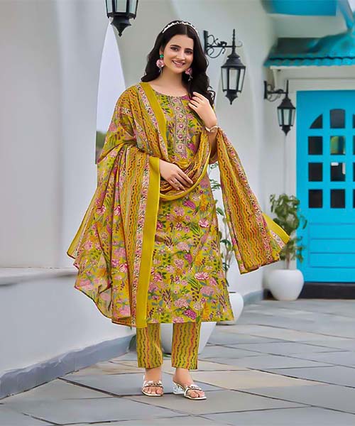 Yellow  Cotton Casual Wear Salwar Kameez in middlesbrough
