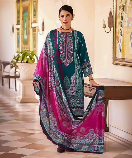 Green Cotton Printed Salwar Kameez in bath