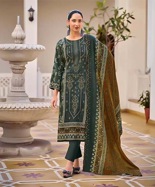 Green  Cotton Casual Wear Salwar Kameez in delhi